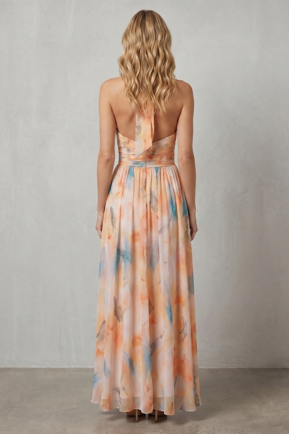 Vivienne – Neckholder-Maxikleid aus Aquarellstoff