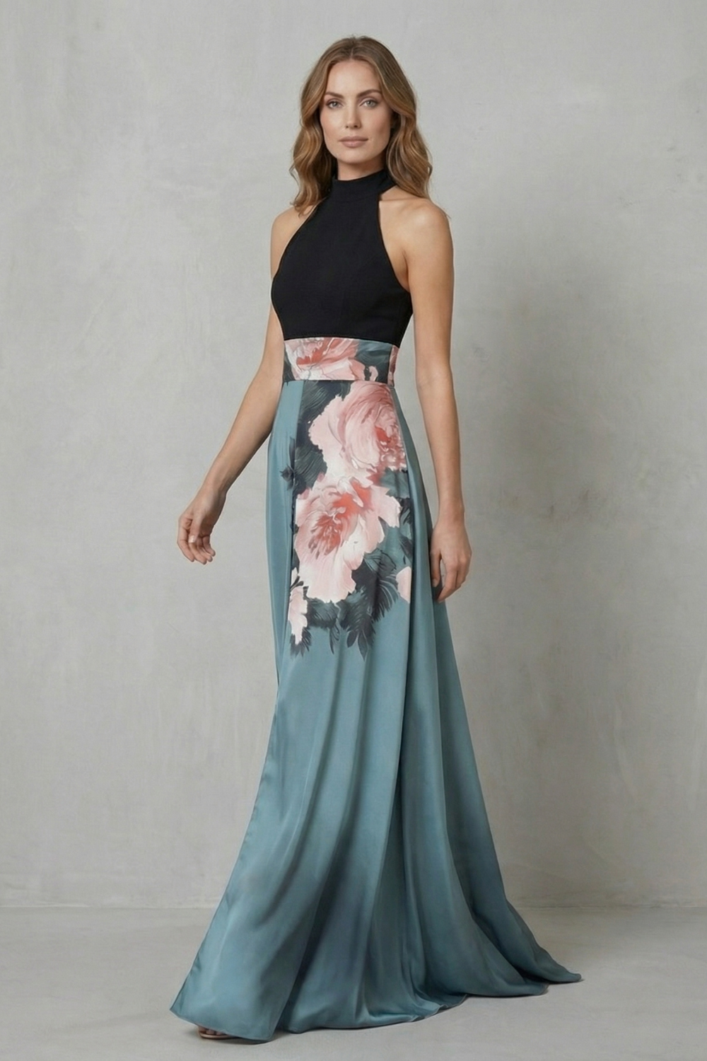 Florévia – Kontrastreiche florale Eleganz – Maxikleid