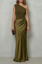 Velmoura – Asymmetrische Satindrapierung – Abendkleid