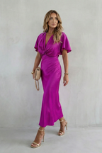 Satinéa – Eleganz mit Knotendetail an der Taille – Midikleid