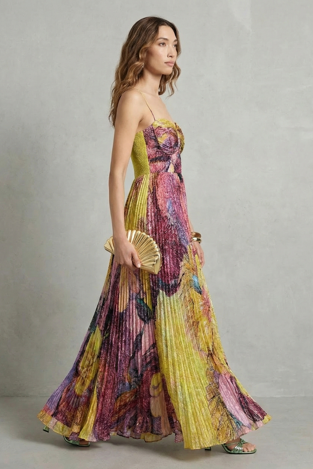 Lunézia – Aquarell-Blumenfalten – Fließendes Maxikleid