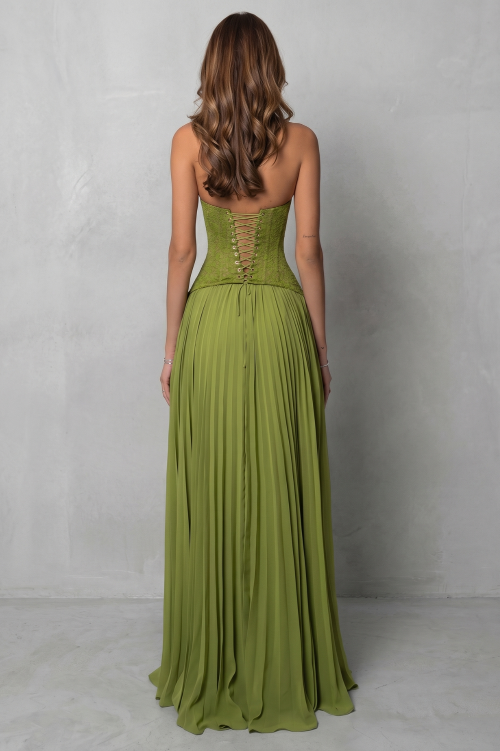 Kenlisse – Korsettfalten-Eleganz – Maxikleid