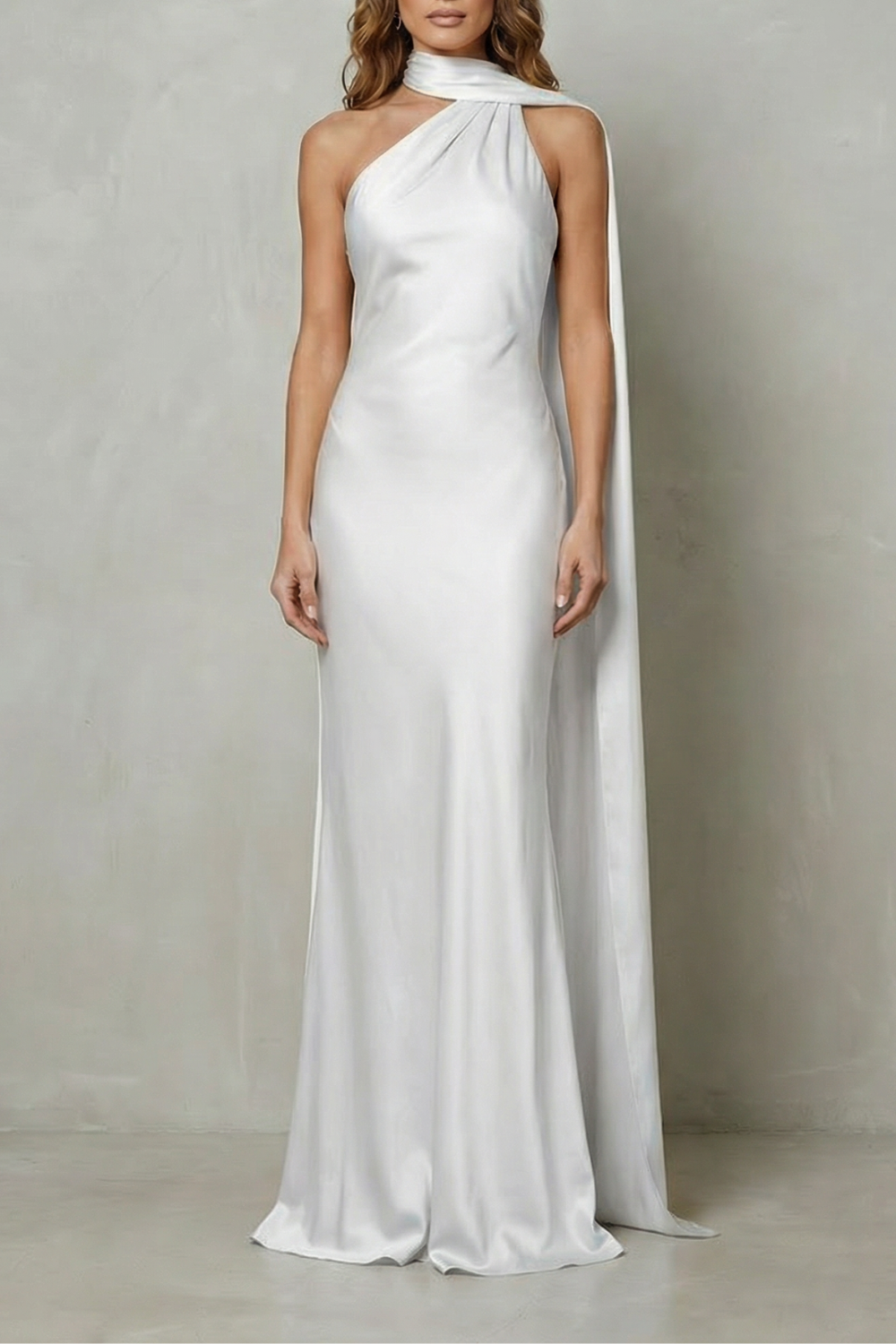 Orlianne – Drapierter Wasserfallausschnitt – Meerjungfrauenkleid aus Satin